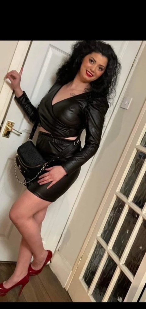 Laura, escorta experimentata d...