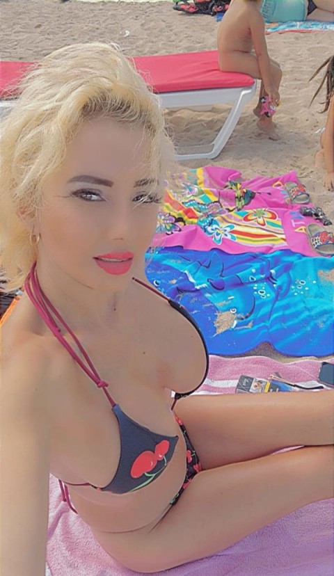 Blonda senzuala in Eforie Nord pentru intalniri discrete - imagine 159864