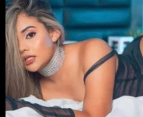 bună mă numesc Adelina am 28 de ani - imagine 159902