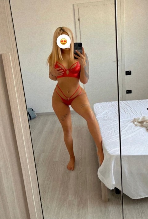 Intalniri Private cu Blonda de 20 de Ani in Sector 3 - imagine 162851