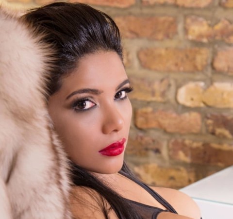 buna ma numesc amyra sunt nou la tine în orasi - imagine 164354