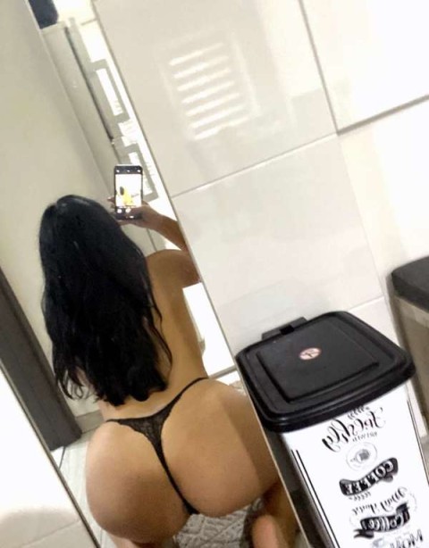 Femeie Sincera si Deschisa la ...