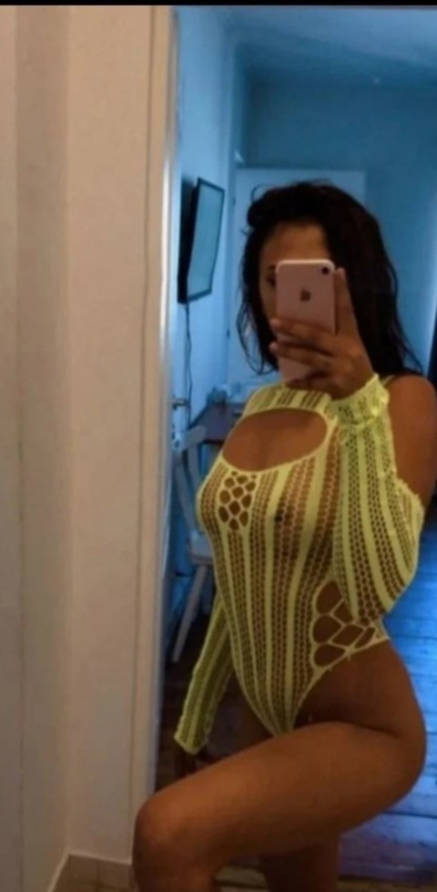 minioana skiny bruneta kasy