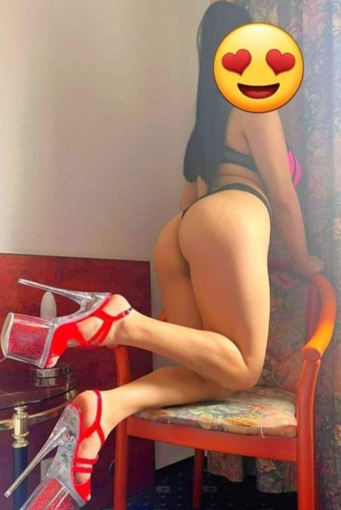 Luxury escort baby girl brunet...