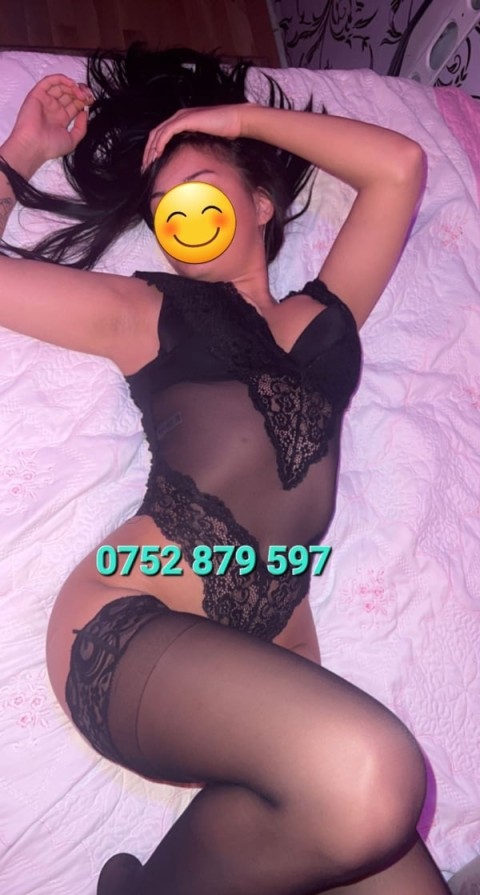 Naty, o brunetă sexi și frumoasă la tine în Oraș! - imagine 176829
