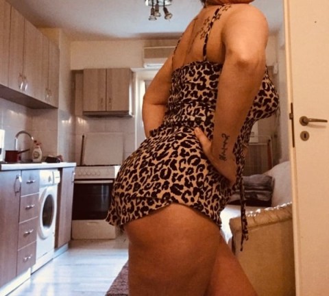 LAVINIA Matură 39 ani