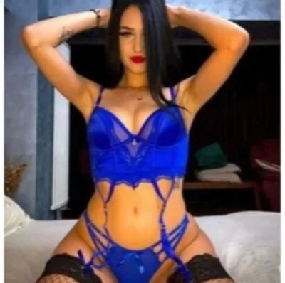 Azi Am Ajuns Brunetă Pasională!!