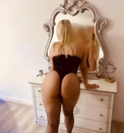 Noua in oras!!!! Giulia-Poze Reale