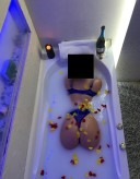 La tine sau la hotel. Oriunde in Bucuresti. - imagine 2