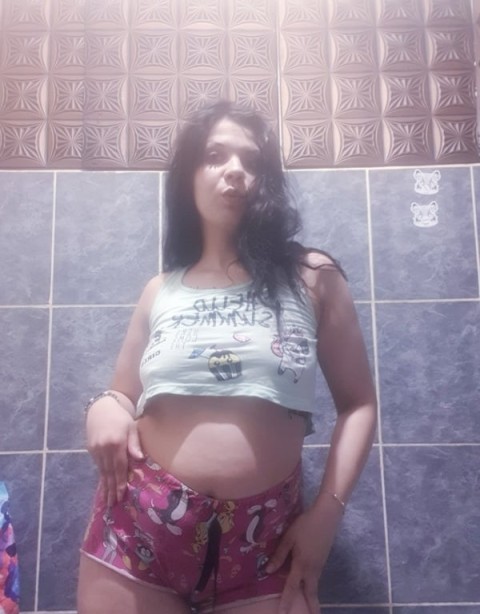 Delia, 20 de ani, te asteapta ...