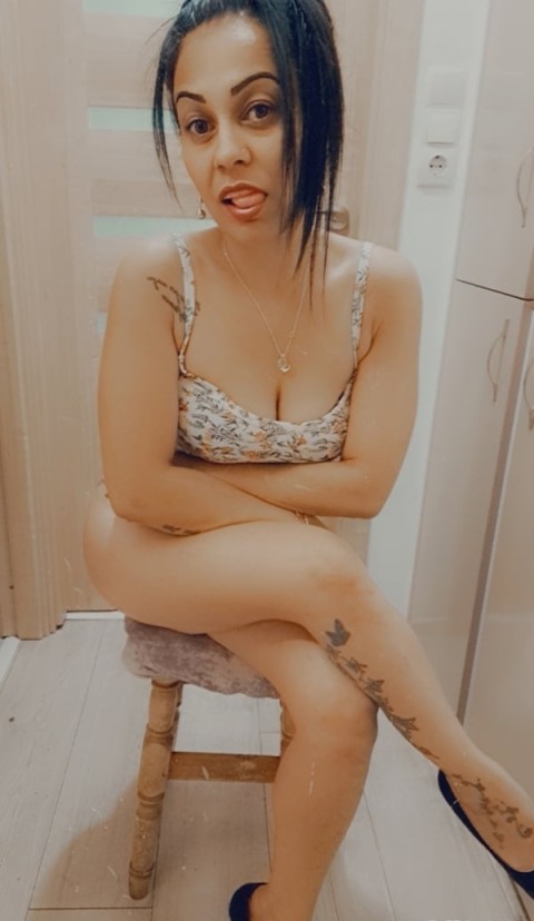 Femeie sincera caut relatie se...