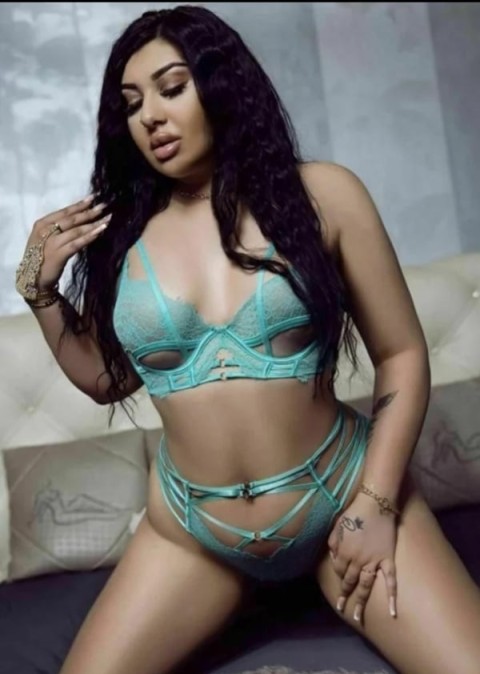 Nouă zonă tudor fac și masaj e...