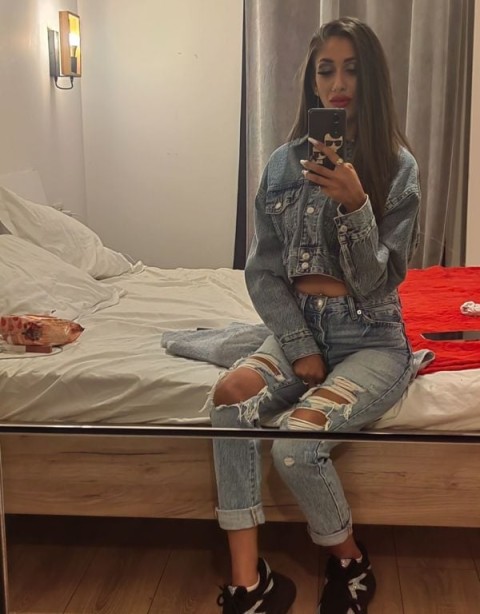 Noua în oraș la tine sec 4