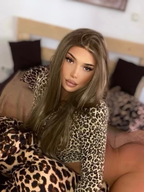 Femeie Sincera si Atragatoare caut Barbat Serios pentru Relatie - imagine 265555