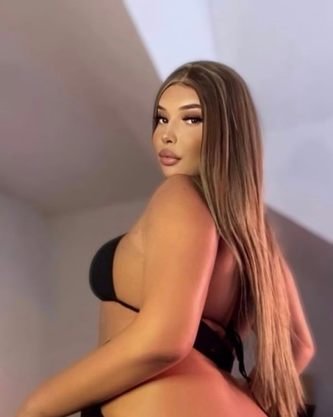 Femeie Sincera si Atragatoare caut Barbat Serios pentru Relatie