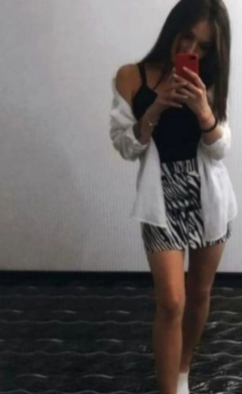 Femeie sincera si atragatoare ...