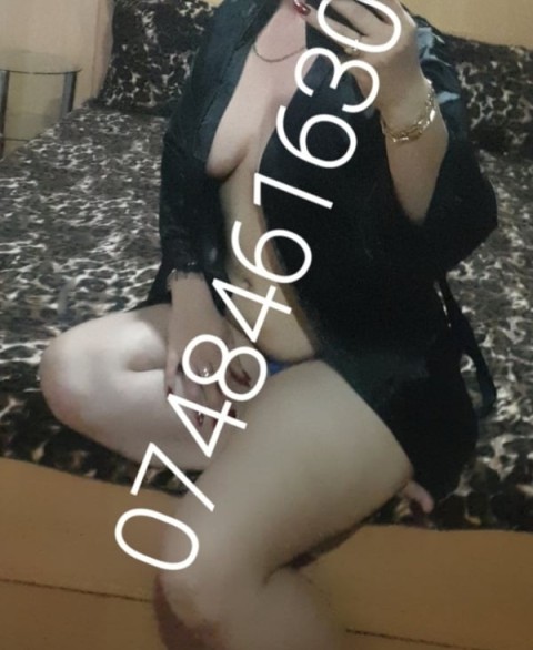 Azi am ajuns bruneta reala fac și deplasări - imagine 280696