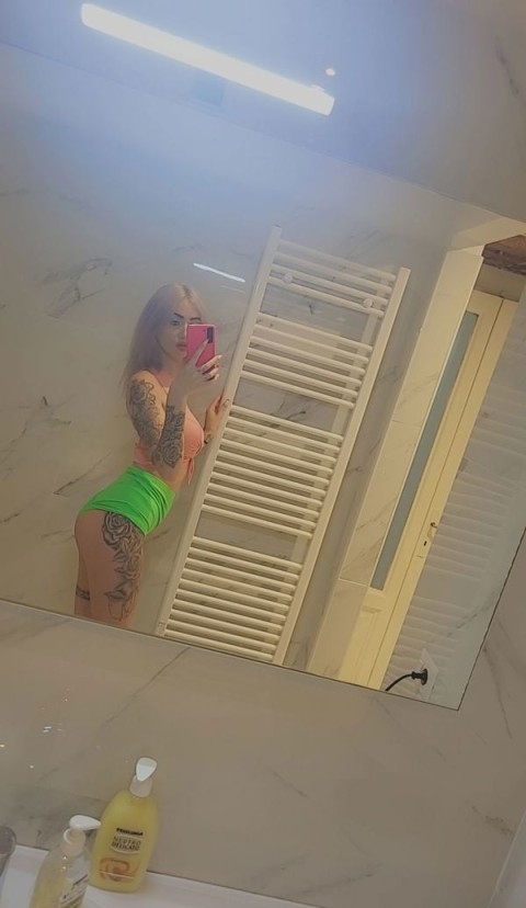 Zona Aradului noua pe locație Nadia ofer servicii de calitate totul fara graba poze reale