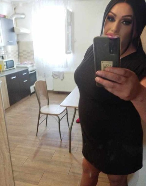 Femeie bruneta din Brasov, caut partener serios