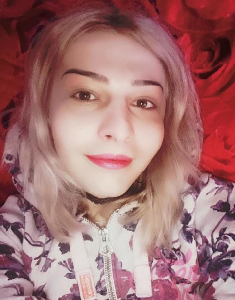 Roxana - Femeie singura din Ar...