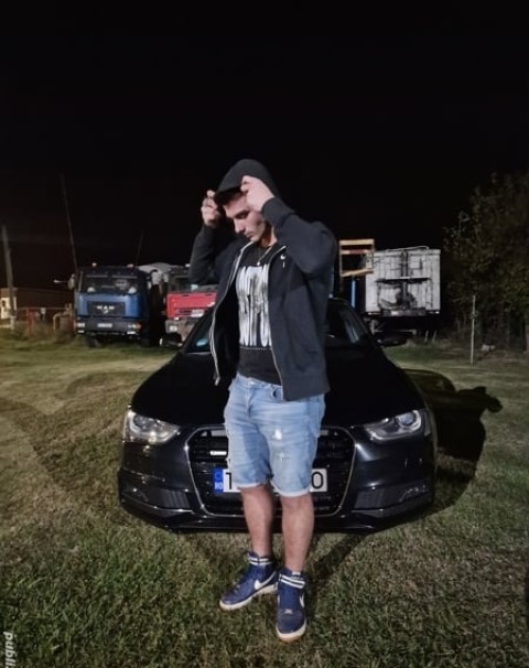 Dm ori call me dacă vrei sa facem bani împreună, ideea merita ascultata !!