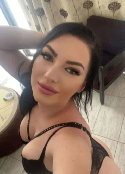Andreea, femeie serioasa cauta partener stabil