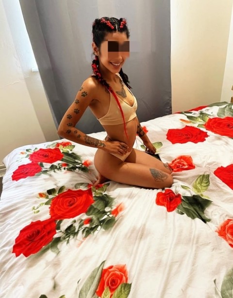 Bianca, Femeie Singura din Tim...