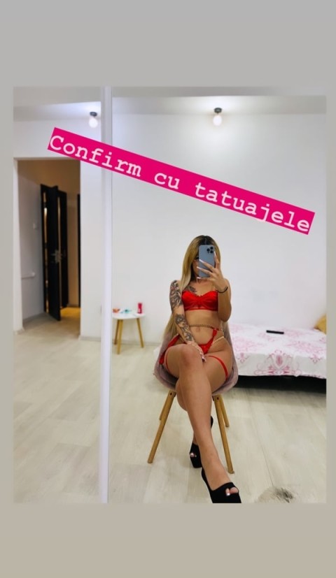 Sunt Andra, o blondina simpatica din Buzau