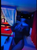 Doamnă matură accepți sărutări îți place - imagine 3