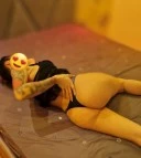 Bruneta pasionala - imagine 1