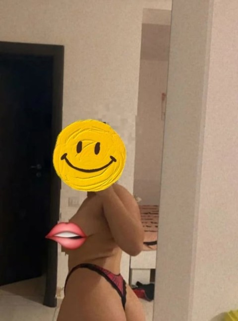 Bruneta skiny reala non stop am colega party - imagine 373764