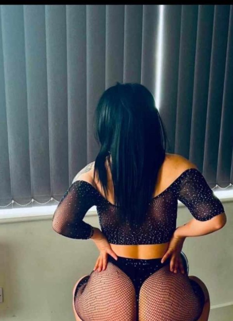 Corina, Femeie Sincera si Serioasa, Poze Reale