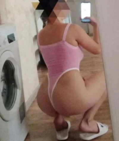 *Blonda sexy in orasul tău. Poze 100% reale !*