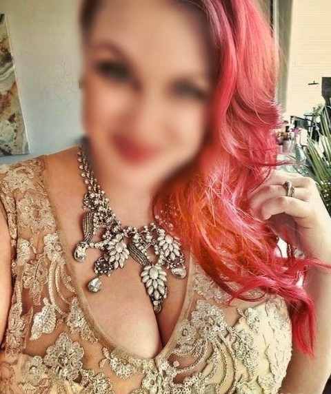 Blondă , sexy