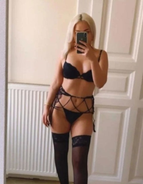 Femeie Singura si Eleganta din Brasov - imagine 401031