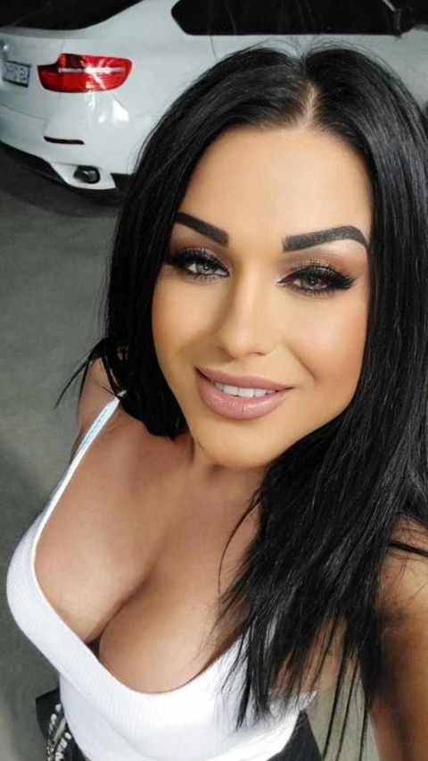 Femeie Singura din Targu Jiu Cauta Relatie Serioasa - imagine 410411