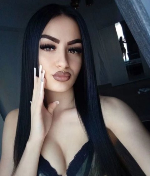 Karina, femeie sincera si jucausa din Bacau cauta barbat pentru relatie serioasa
