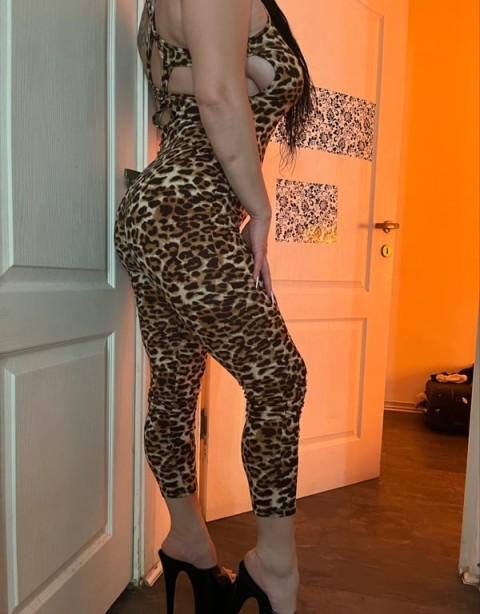 Daria - Femeie Sincera si Desc...