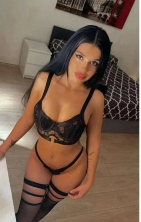 andreea - imagine 450720