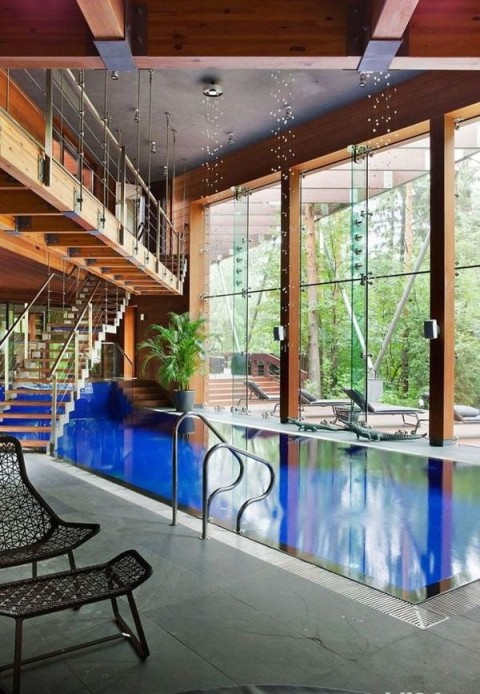 Bruneta cu forme!!!te aștept l...