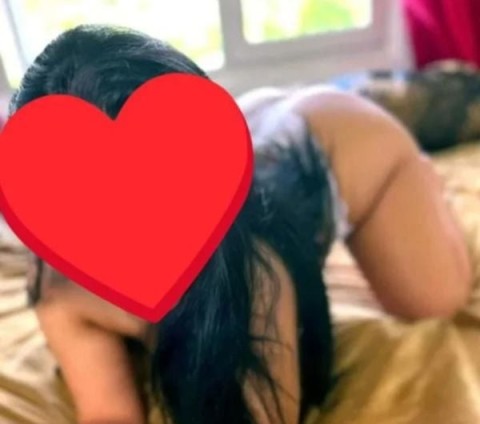 Femeie Sincera si Vesela, Gata...