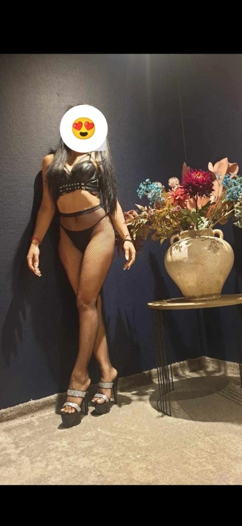Femeie sincera si fidela din Hunedoara caut partener serios - imagine 482785