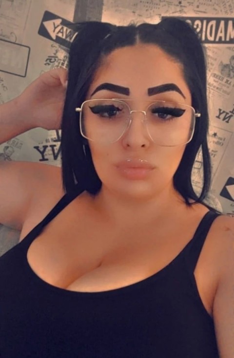 O Femeie Sincera si Plina de Viata te Asteapta in Buzau