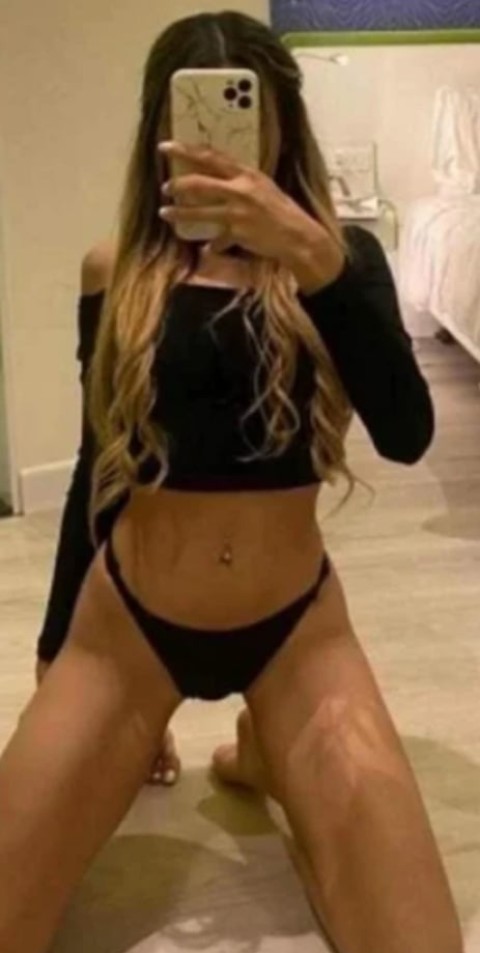 Andreea STĂPÂNA TA Dominare Deplasări Masaj - imagine 496345