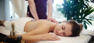 Barbat 35 ofer masaj de relaxare doamnelor si domnișoarelor