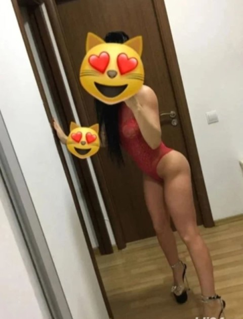 buna sunt deiea ma 29 ani