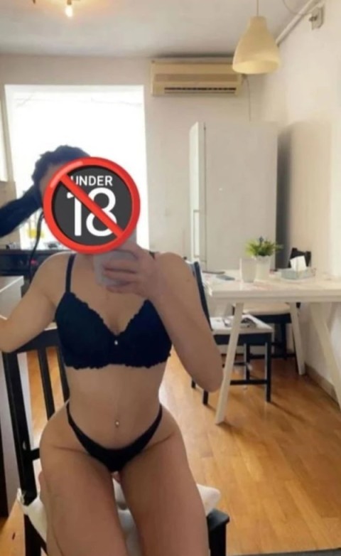 Elena - Conecteaza-te cu o Femeie Sincera si Calda in Sector 3