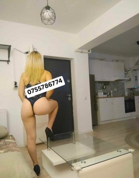 Ceva nou și plăcut, la tine sau la mine. Ariana la telefon. - imagine 528350