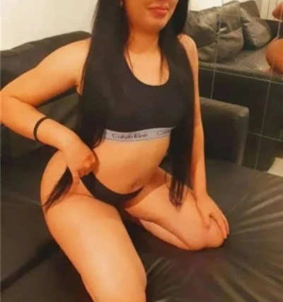 Bruneta finută zona dacia