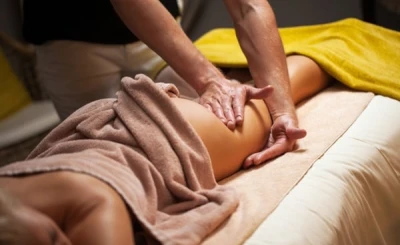 Buna sunt Bety bruneta 39 de ani plinuță cu forme te aștept să ne simțim bine